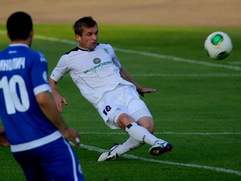 36-летний экс-полузащитник ФК «Гомель» Геннадий Близнюк не собирается завершать свою футбольную карьеру