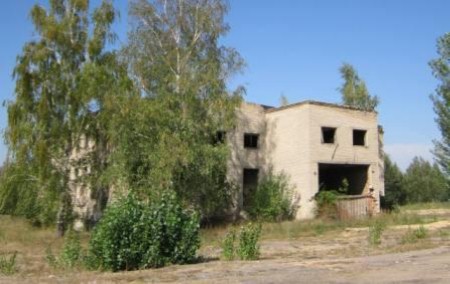 В Чечерске выставлено на продажу здание бывшей мастерской за одну базовую величину