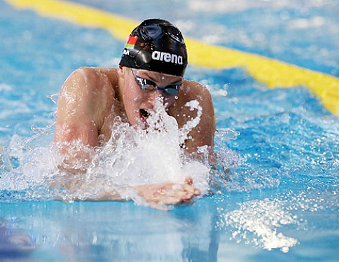 Белорусы стали призёрами этапа Кубка мира по плаванию