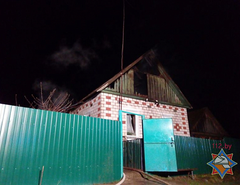 В Лоевском районе пожарные извещатели спасли семью