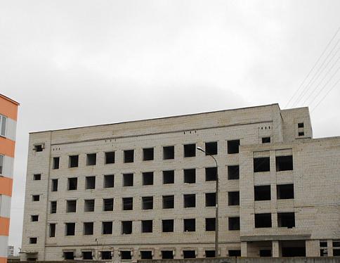 В Гомеле на продажу выставлено строящееся здание медицинского центра