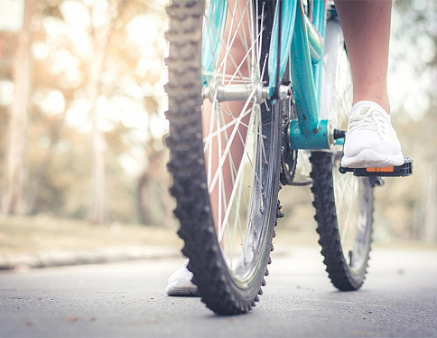 Велосипедистам разрешат не спешиваться на регулируемых переходах