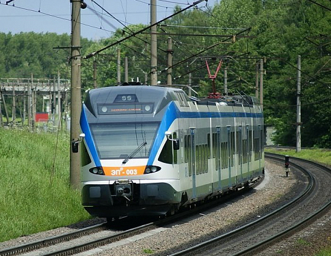 Пассажиров на электрифицированном участке Гомель-Жлобин будут перевозить 9 пар электропоездов