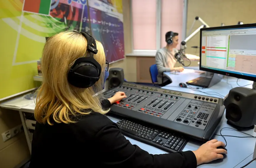 Белорусское радио масштабно отметит юбилей,  а мы расскажем об этом с места событий