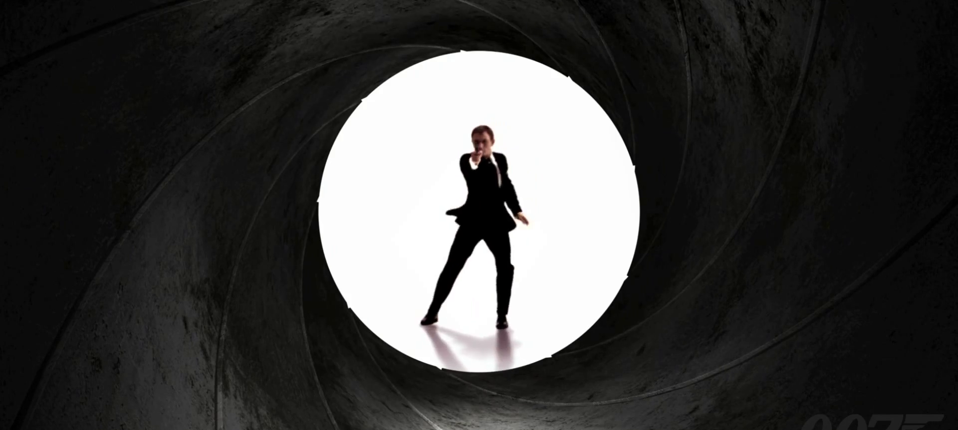 Поиск нового агента 007