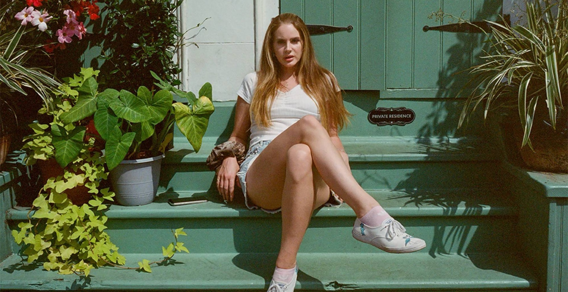 Lana-Del-Rey-UK Tour-2025.jpg Lana-Del-Rey-UK Tour-2025.jpg