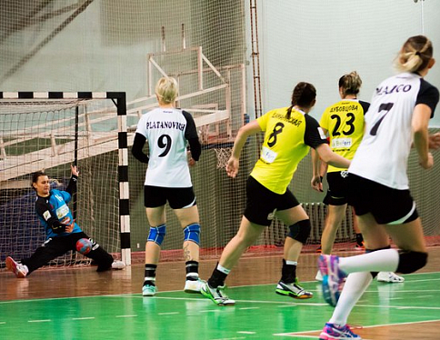 Боевой ничьей завершился центральный поединок 7-го тура женского чемпионата Беларуси по гандболу