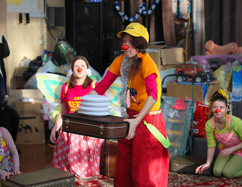 Гомельские "Больничные клоуны Фанни ноуз" планируют дать 15 новогодних представлений